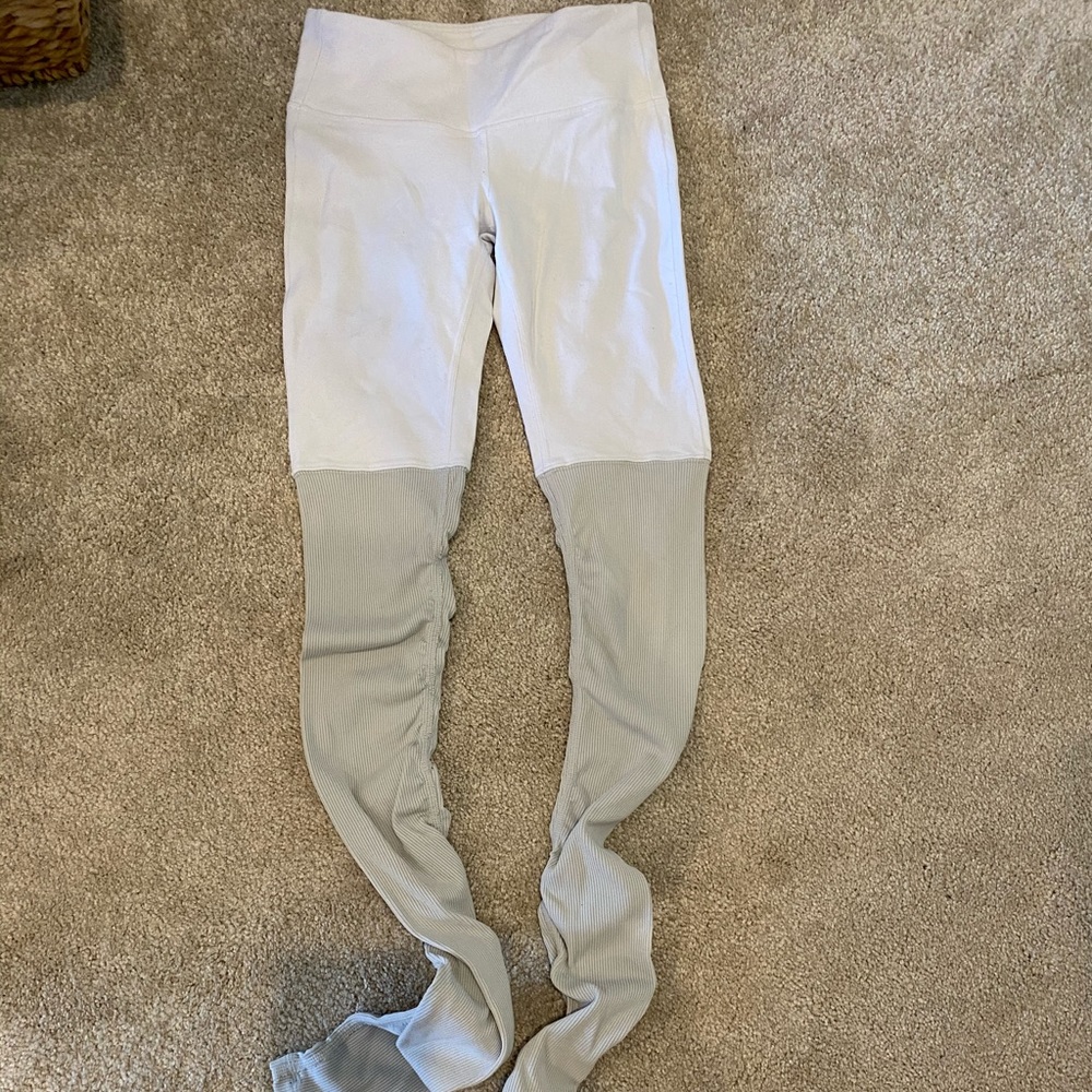 Alo yoga pants